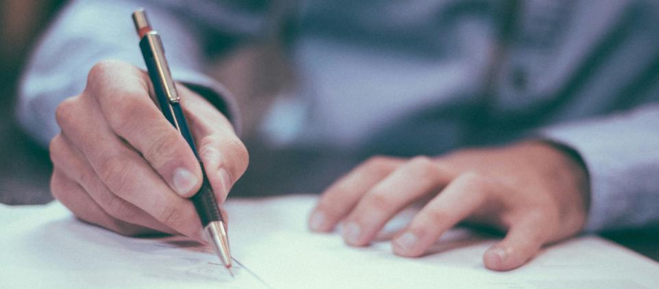 Vollmachten im Erbfall. Wer entscheidet, wenn es darauf ankommt?